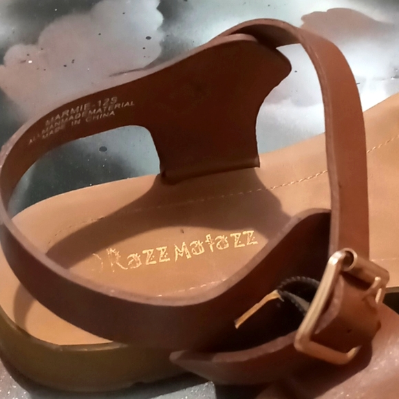 Razzmatazz sandals - Picture 5 of 8